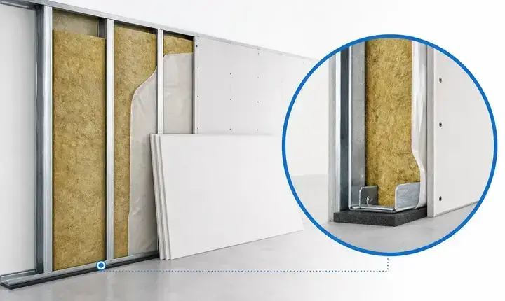 Plâtrier plaquiste: isolation intégrée dans cloison Isolation intégrée plâtrier plaquiste avec laine minérale, ossature métallique, plaque BA13 et bande acoustique